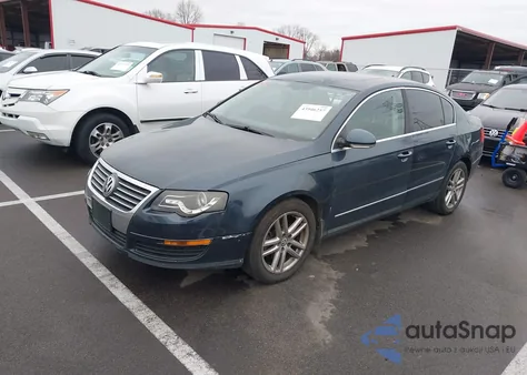 2008 Volkswagen Passat Lux from USA, damaged, VIN WVWEK73CX8P054178